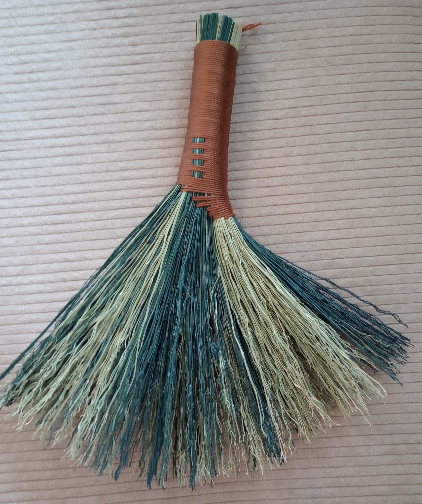 Copper Hush small hand broom